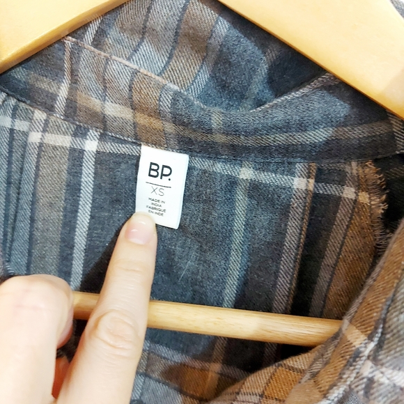 BP Plaid Tie Front Top Xs - Picture 12 of 13